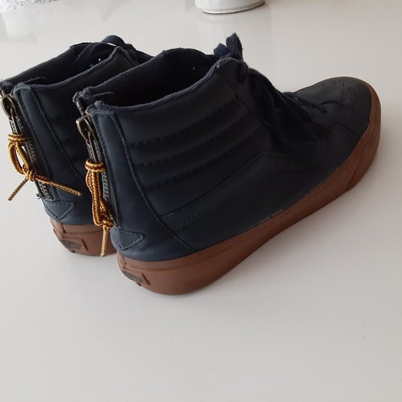 VAN's dark blue leather boot with gum sole - MENS's size 9 1/2 women's s… - Picture 8 of 9